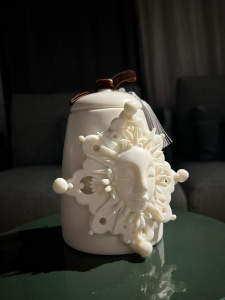 Керамическая шкатулка Снежинка с крышкой и корчневой лентой, автор - A. Kruglikova