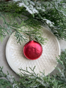 Inge Glas Стеклянная елочная игрушка Красный макарон, 5,5 см