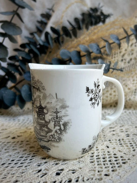 Seletti Hybrid Фарфоровая кружка Fedora с замками, размеры: 8,5х8,5х10 см, белый