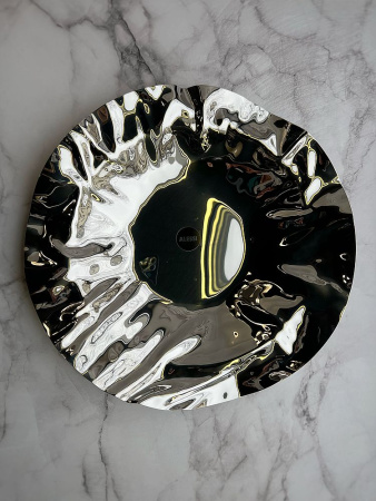 Alessi Port Металлическая миска для подачи фруктов, овощей, сладостей, размеры: 37х37х6h см