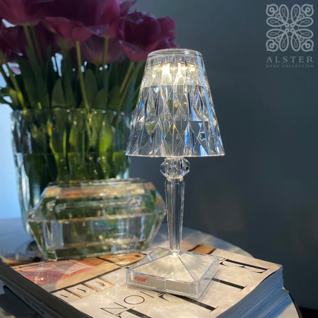 Kartell Big Battery Настольная лампа, размеры: 17х17х37 см, цвет - прозрачный