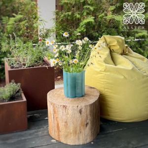 Kartell Okra Ваза из переработанного полиметакрилата, размеры: 18х18х24h см, цвет - голубой