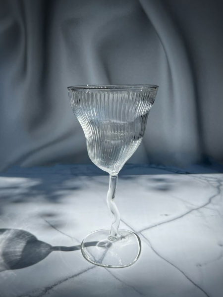 Seletti Classics on Acid Бокал для вина Nye, размеры: 9,7х9,7х19,5 см, цвет - прозрачный