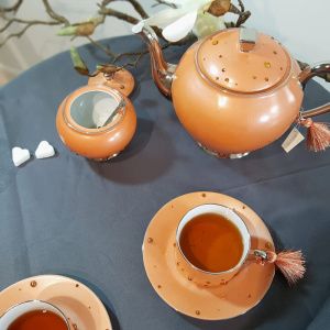 Sophie Villepigue Glamour Чайный сервиз на 6 персон с кристаллами Swarowski, коралловый