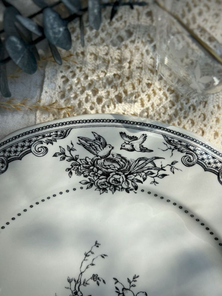 Gien Les Depareillees Тарелка для основного блюда Цветы, диаметр - 28,5 см, цвет - белый, черный