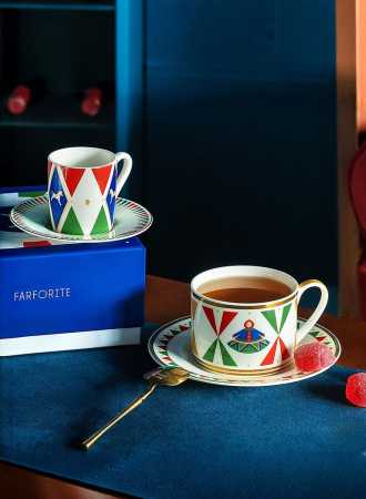 Farforite Зимняя ярмарка Фарфоровая чайная пара Зеленая ярмарка, объем - 250 мл