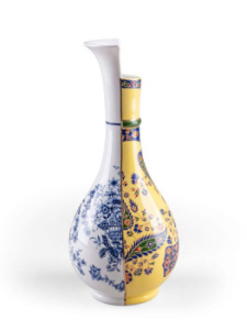 Seletti Hybrid Декоративная ваза Chunar, размеры: 16х16х36,5h см, цвет - белый, синий, желтый