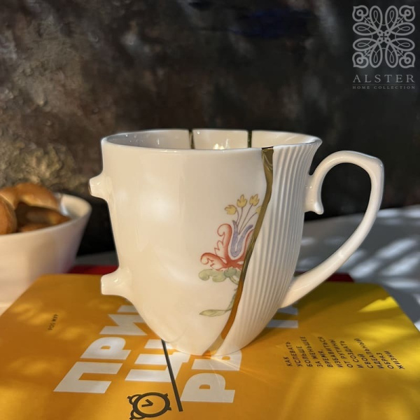 Seletti Kintsugi Фарфоровая кружка с цветком, размеры: 8,5х8,5х9 см, цвет - белый, красный, золотой