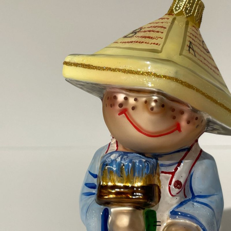 Mysteria Стеклянная елочная игрушка Мальчик - художник, размеры: 6,5х4х11,5h см