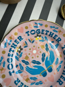 Bitossi Home Love Party Тарелка для канапе или хлеба Together (Вместе), диаметр - 16,5 см