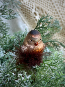 Inge Glas Стеклянная елочная игрушка на прищепке Коричневая птичка в пушистом гнезде, 5,5 см