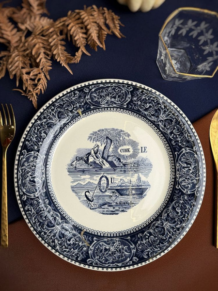 Gien Les Depareillees Обеденная тарелка с рисунком Rébus (Ребус), диаметр - 27,4 см, темно-синий