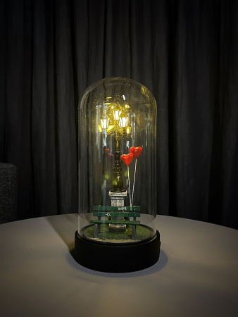 Seletti My Little Настольная лампа Valentine, 11,2х11,2х22,8h см, цвет - черный, зеленый, красный