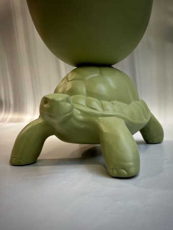 Qeeboo Turtle Carry XS Кашпо Черепаха, размеры: 21x15,5x22 см, цвет - оливковый