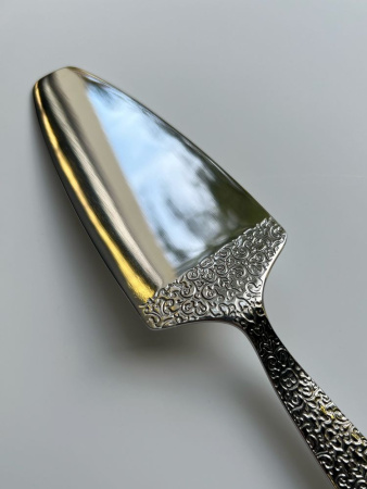 Alessi Dressed Лопатка для торта с рельефным узором на задней поверхности ручки, нержавеющая сталь