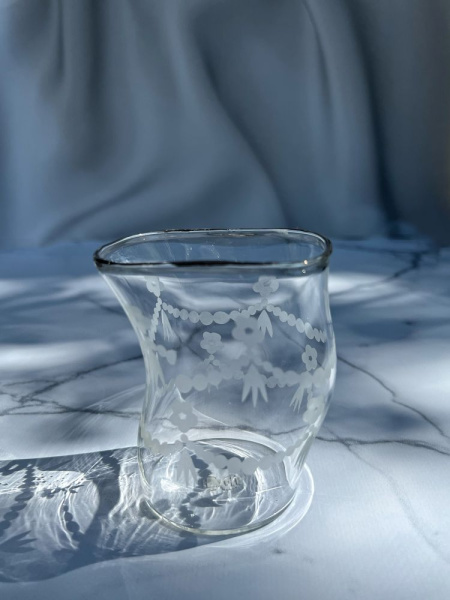 Seletti Classics on Acid Стеклянный стакан Spring, размеры: 7,7х5,9х9,1 см, цвет - прозрачный