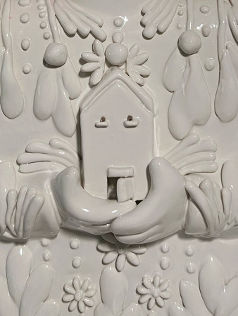 Ваза - скульптура Хранитель уюта, автор - A. Kruglikova