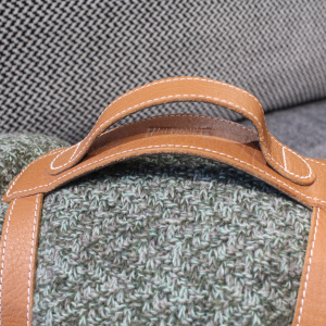 Eagle Кожаный держатель для пледа