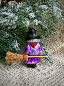 Inge Glas Стеклянная елочная игрушка Веселая ведьма, размеры - 10,5 см