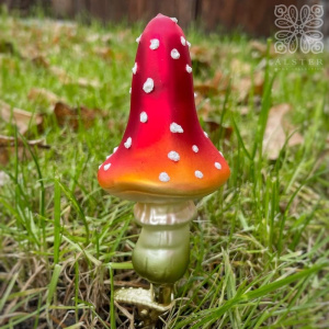Inge Glas Стеклянная елочная игрушка на прищепке Мухомор с вытянутой шляпкой, высота - 11,5 см