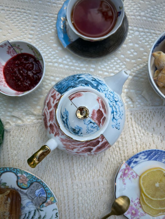 Seletti Hybrid Фарфоровый чайник Smeraldina, размеры: 15*15*13h см, белый, синий, красный