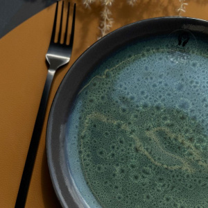 Pomax MIRHA ESMERALDA Десертная тарелка, диаметр - 21,5 см, цвет - черный, бирюзовый