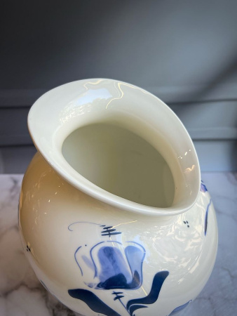 Seletti Classics on Acid Фарфоровая ваза Floral Delft, размеры: 19х19,5х30 h см, цвет - белый, синий