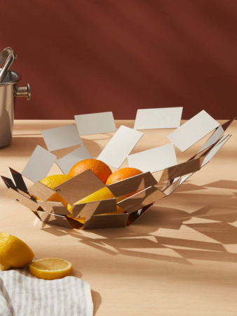 Alessi La Stanza dello Scirocco Металлическое блюдо для фруктов, размеры: 41,6х37,5х15h см