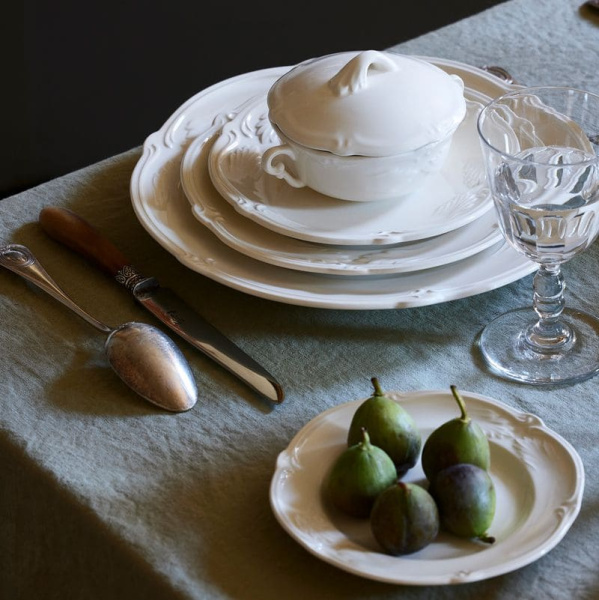 Gien Rocaille blanc Салатник из французского фаянса, диаметр - 24,7 см, объем - 1,45 л, цвет - белый