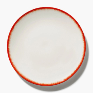Serax De Набор из 2 фарфоровых тарелок, диаметр - 28 см, цвет - белый, красный