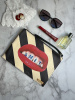 Seletti Toiletpaper Клатч Stripes Shit, размеры: 20х28x3 см, цвет - черный, белый, красный