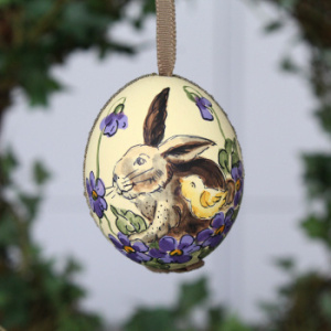 Peter Priess Пасхальное куриное яйцо с гладкой росписью "Заяц", смотрит влево