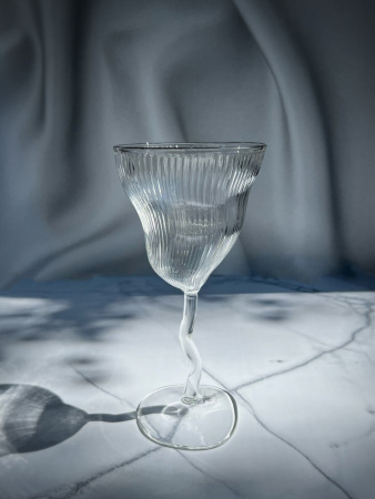 Seletti Classics on Acid Бокал для вина Nye, размеры: 9,7х9,7х19,5 см, цвет - прозрачный