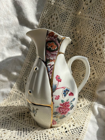 Seletti Kintsugi Фарфоровый кувшин для напитков, размеры: 19х14,5х25,5h см, цвет - белый, золотой