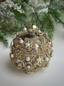 ShiShi Елочная игрушка Шар с кружевом и кристаллами, диаметр - 11 см, цвет - золотой
