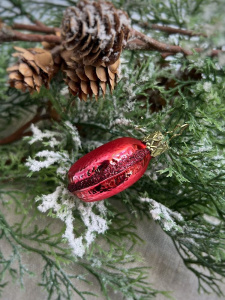 Inge Glas Стеклянная елочная игрушка Красный макарон, 5,5 см