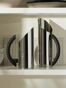 Alessi Tua Металлический кувшин, размеры: 15х9х29h см, объем - 1 л, полированная сталь