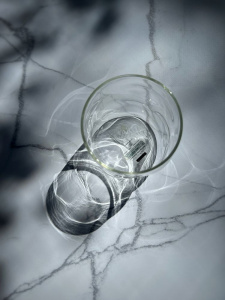 Seletti Glass from Sonny Стакан для воды, размеры: 7,5х7,5х10h см, цвет - прозрачный