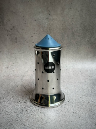 Alessi Salt Castor Солонка, размеры: 6,3х6,3х11,3h см, цвет - зеркальный, голубой