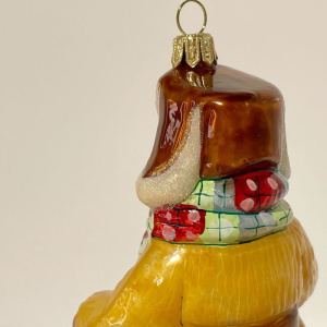 Impuls Стеклянная елочная игрушка Мальчик с санками, высота - 13 см