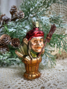 Inge Glas Стеклянная елочная игрушка Баба Яга в ступе, размер - 12,5 см