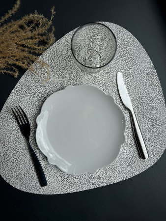 Alessi Dressed Фарфоровая десертная тарелка, диаметр - 20,5 см, цвет - белый
