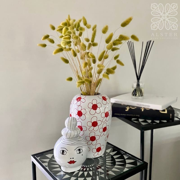 Seletti Le Canopie Декоративная ваза с крышкой Pepa, размеры: 17,5х17,5х42 см, цвет - белый, красный
