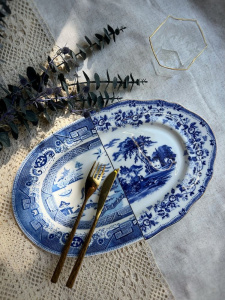 Seletti Hybrid Фарфоровое блюдо Diomira, размеры: 37х24,8 см, цвет - белый, синий