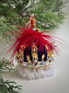 Kruzel Стеклянная елочная игрушка ручной работы Корона с кристаллами, цвет- бордовый