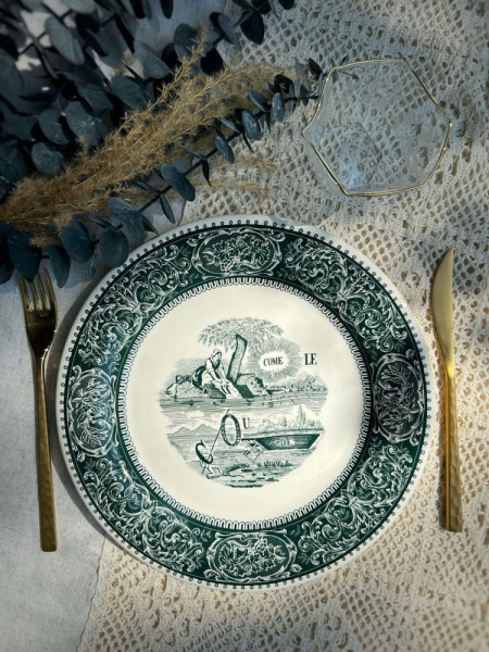 Gien Les Depareillees Тарелка для основного блюда Ребус, диаметр - 27,4 см, темно-зеленый, белый