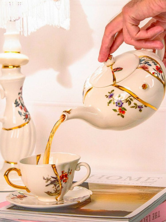Seletti Kintsugi Фарфоровый заварочный чайник, размеры: 26х15,4х10,9h см, цвет - белый, золотой