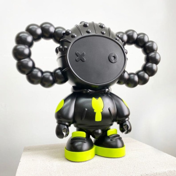 Ivanovartist Toy Artistrash Керамическая статуэтка Чебурашка, высота - 25 см, черный с лимонным