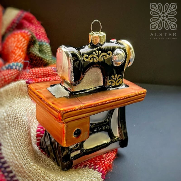 Inge Glas Magic Стеклянная елочная игрушка Швейная машинка, размер - 9 см